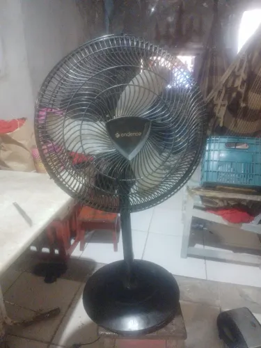 Ventilador de pé