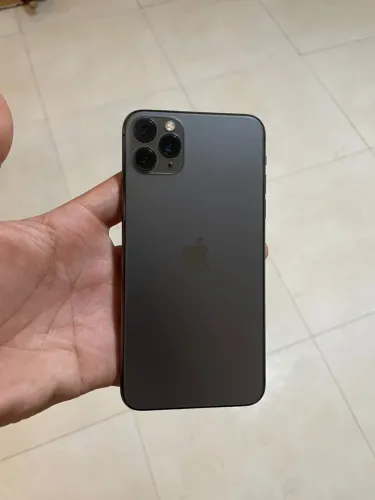 iPhone 11 Pro Max 64GB.