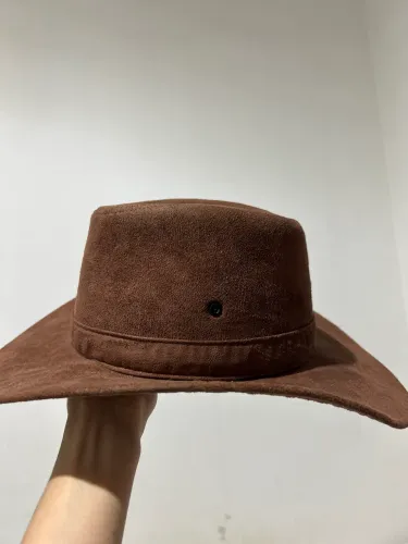 Vendo chapeu lindo marrom