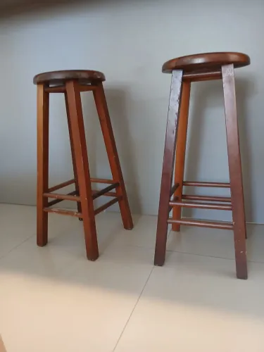 Banquetas de madeira!