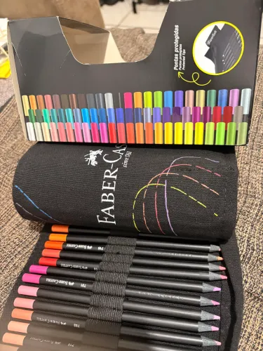 Estojo de tecido + 72 lápis de cor Faber Castell Novo