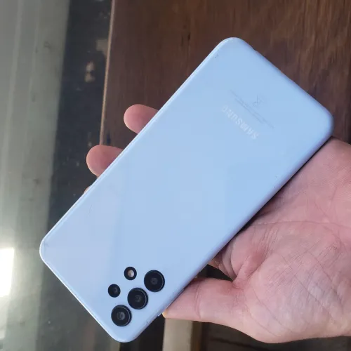 Ótimo celular Samsung a13 128gb azul