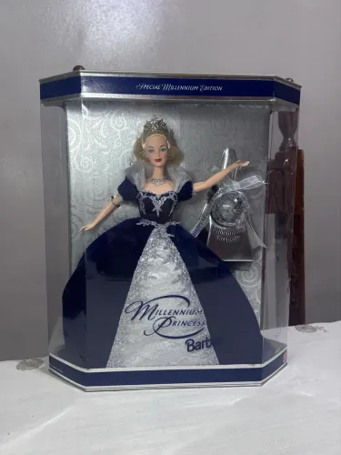 Boneca Barbie Millennium Princess 1999 - Holiday