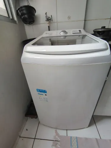 Máquina de lavar roupa Electrolux 14kg
