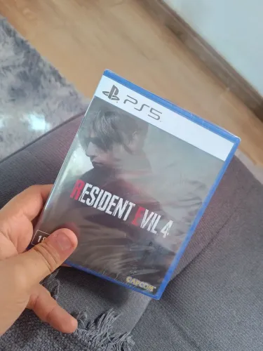 Resident Evil 4 lacrado