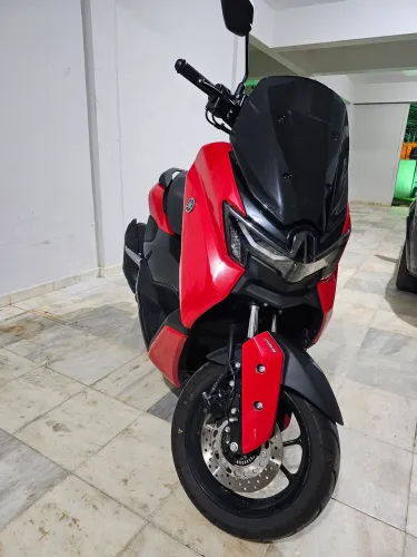 Nmax 160 Conected seminovo