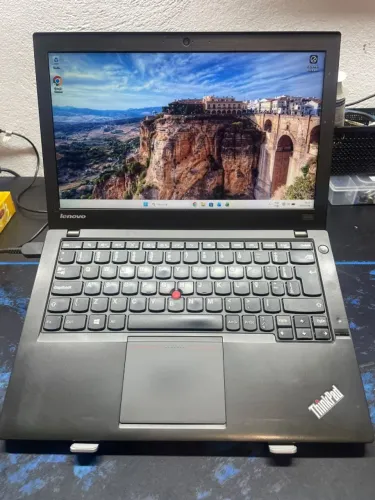 Lenovo ThinkPad X240 i5 8GB RAM SSD 128GB - Notebook - Muito Conservado