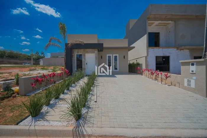 Casa térrea à venda no condomínio Lago dos Pássaros