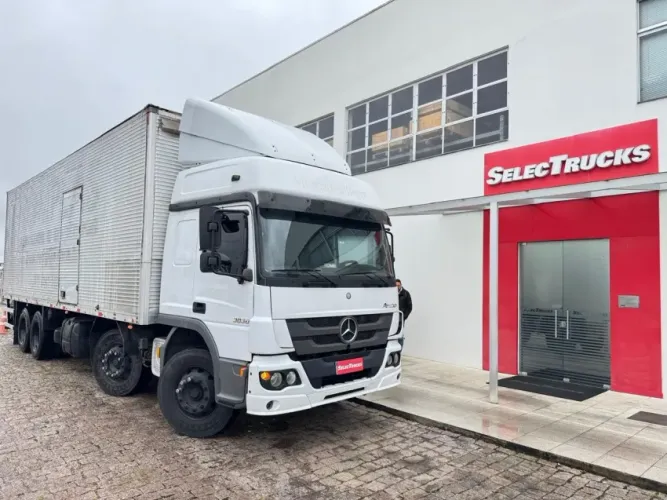 Mercedes-Benz Atego 3030 8X2.