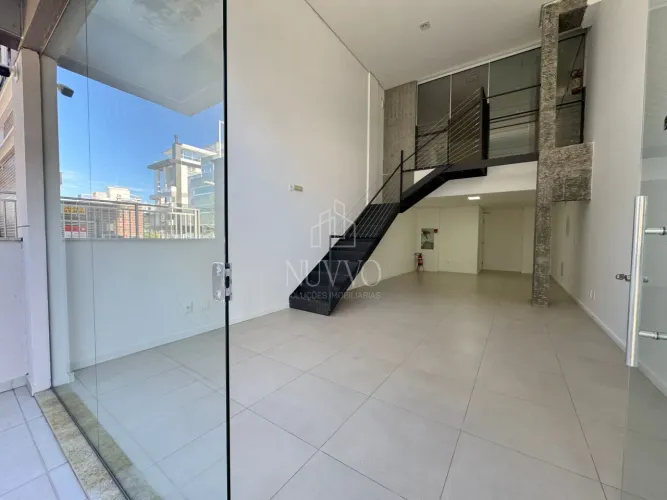 Loja comercial disponível locação anual em Jurerê