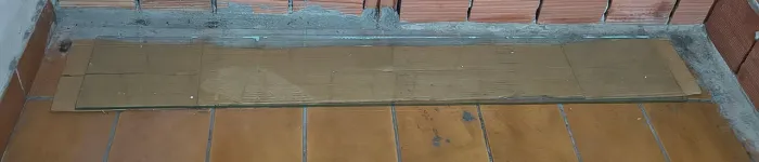 Vendo prateleira de 6mm de 1,50cm de comprimento por 0,50cm de largura com os suportes