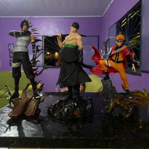 Action Figures Itachi, Naruto e Zoro