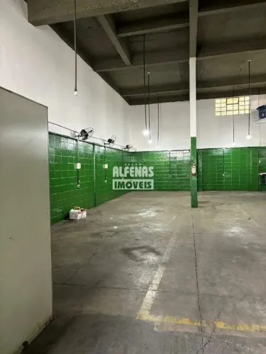 Galpão para aluguel no Bairro Vila Oeste