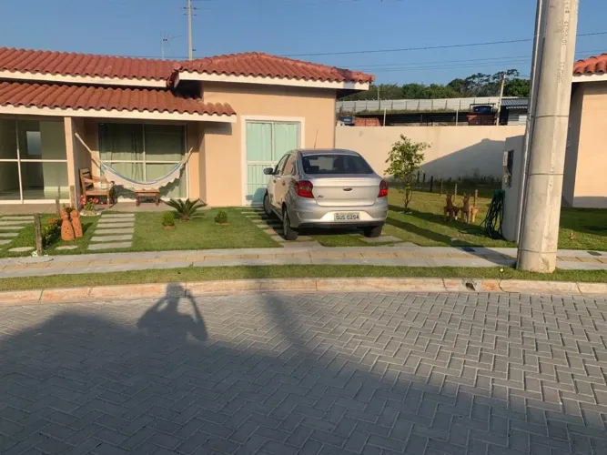 Casa em Condomínio fechado na Linha Verde
