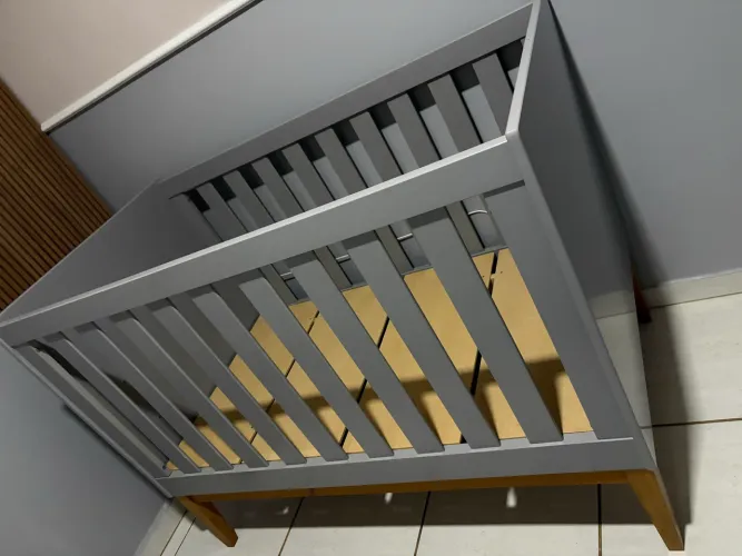 Berço americano Cinza / vira mini cama  