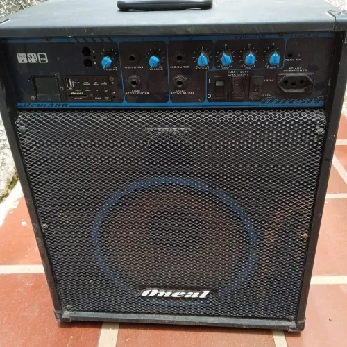 Vendo caixa amplificadora 