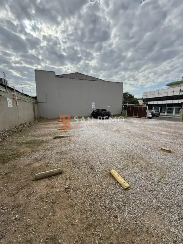 Terreno à venda a uma quadra da beira-mar continental - Estreito - Florianópolis!