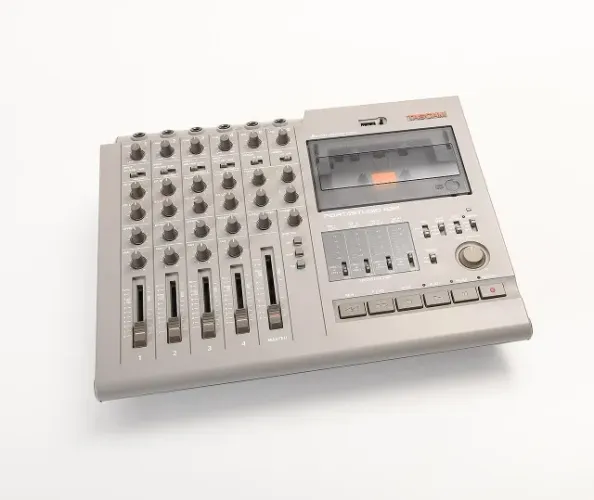 Tascam Portastudio 424 Cassette 4-Track Multitrack Recorder MTR Mint Japan