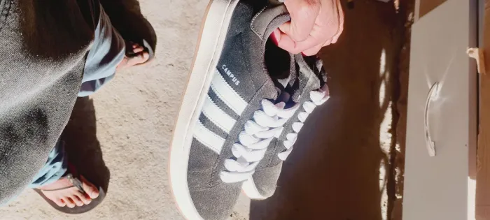 Tênis adidas