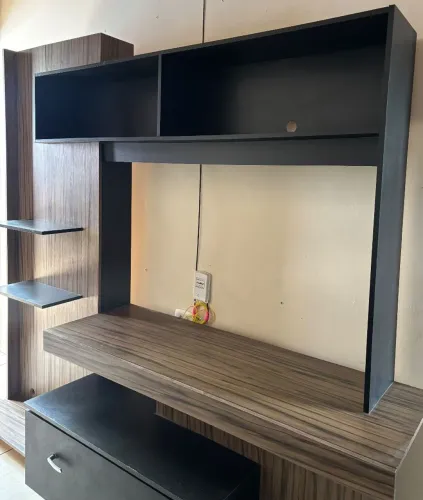 Estante Home Theater / Painel para TV (2,01m de largura e 1,83m de altura )
