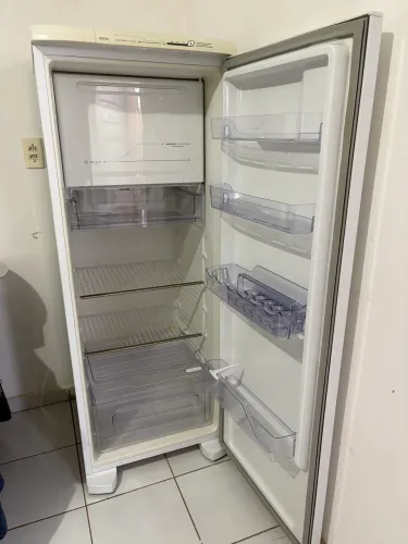 Geladeira Eletrolux frost free