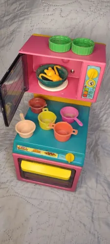 Fogão de Boneca Barbie Bandeirantes.