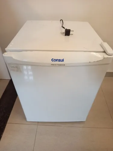 Refrigerador Compacto Consul 80L