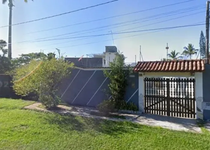 Casa para Venda em Itanhaém, Jardim Suarão (Praia), 3 dormitórios, 1 suíte, 2 banheiros, 5
