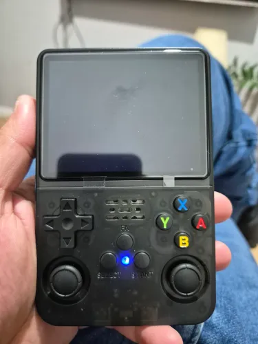 Console Portátil Retro R36S - Ótimo estado e pronto para jogar!
