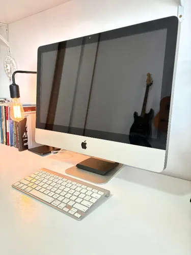 iMac 21.5" Mid 2011 - Excelente estado | Será entregue formatado com Windows instalado