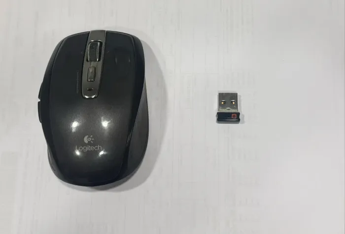 Mouse sem fio Logitech Anywhere 