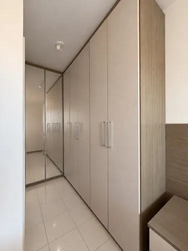 Armário/ Guarda Roupa em Mdf Semi Novo