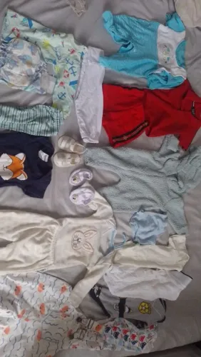 Lotinho P M +macacão 6 meses+ termômetro 60$