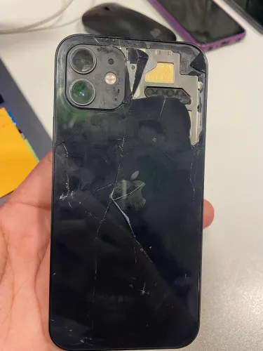 IPHONE 12