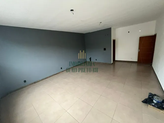 Sala com 50m² para locação no bairro Céu Azul.