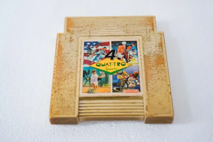 Fita dourada Quattro Sports - Nintendo 8 bits