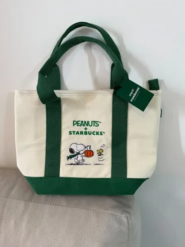 Bolsa Snoopy Verde e Branca Starbucks 2026