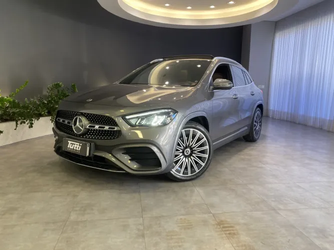 Mercedes-Benz GLA 200 Vis. Black ED. 1.6 TB 16V Aut. 2025