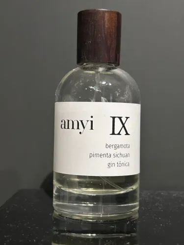 PERFUME AMYI IX - BERGAMOTA, PIMENTA E GIN TÔNICA - APROX. 70ML