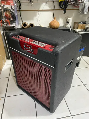 Cubo Baixo Bass Pro 15 WarmMusic Equalizer