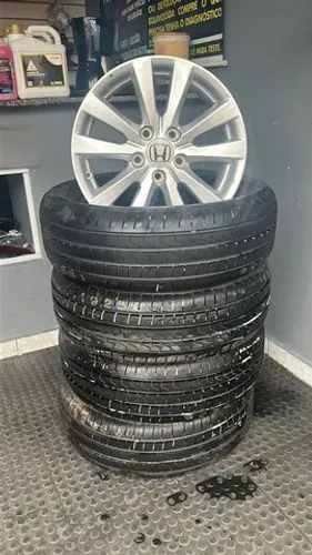 Pneus novos Honda Civic aro 16 pirelli