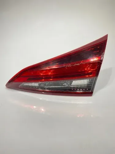Lanterna de mala Lado Direito Toyota Yaris 2018 2019