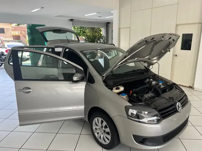 Volkswagen Fox 1.0 MI Total Flex 8V 5P 2013
