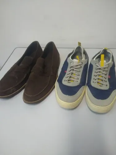 Dois calçados masculinos. Tam 39/40. Só 130,00.