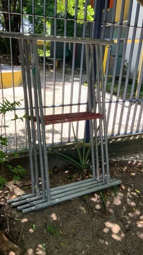 Aluguel de Andaimes e pisos galvanizados!