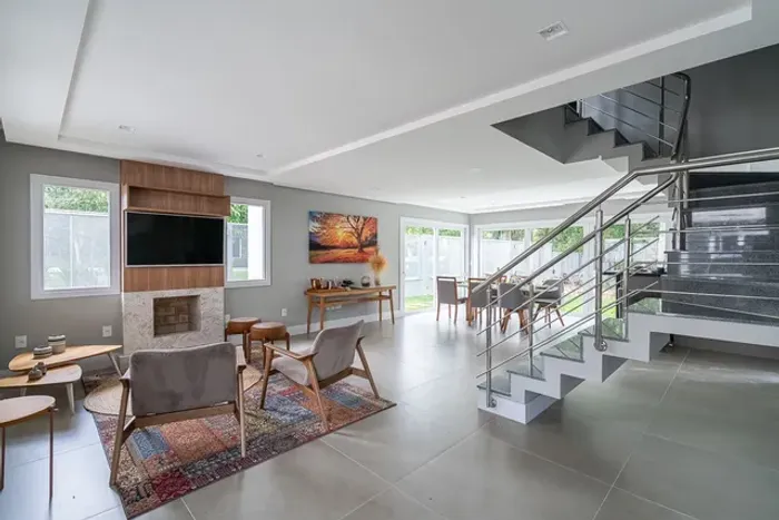 Casa em condomínio mobiliada para alugar no bairro Ipanema com 4 quartos (3 suítes)