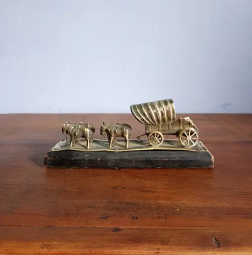 Antiga e Belíssima escultura de Carruagem em metal espessurado á prata - EBERCOK