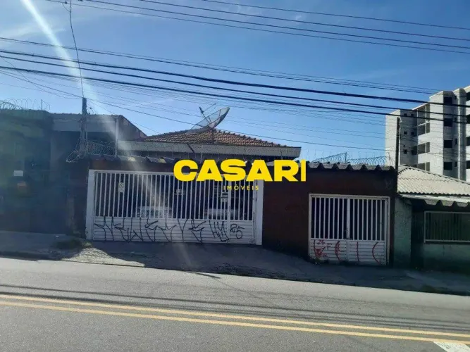 Casa Térrea para Alugar com 4 Dormitórios e 6 Vagas Uso Residencial ou Comercial