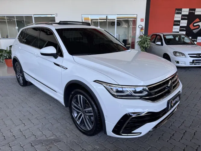 Volkswagen Tiguan Allspac R-line 350 TSI 2.0 4X4 2024