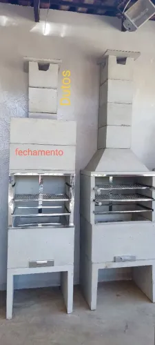 CHURRASQUEIRA QUADRADA 